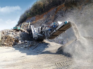 青石破碎機(jī)/青石履帶式移動破碎機(jī)/青石移動式破碎生產(chǎn)線